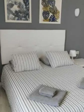 Sleeps 4 Pool Wifi T691574 Apartament *